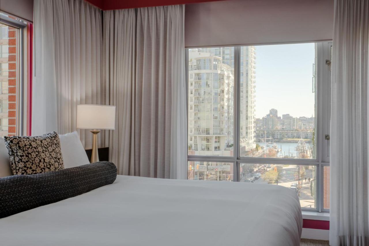 Opus Vancouver Exteriör bild